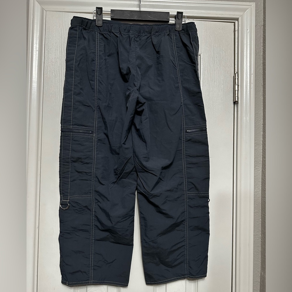 Lucy’s Cargo Capris - Picture 4 of 9